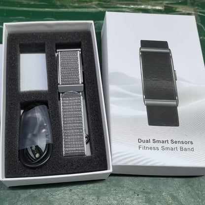 Long-Lasting Body Temperature Health Monitoring Smart Bracelet