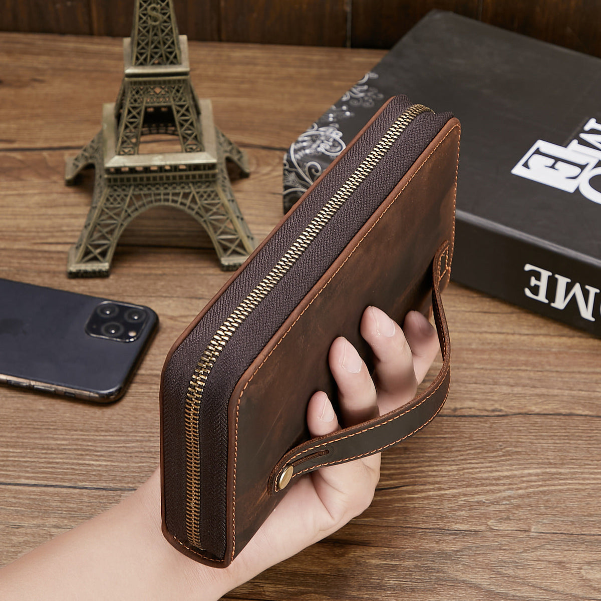 Retro Hand Zipper Men's Leather Wallet